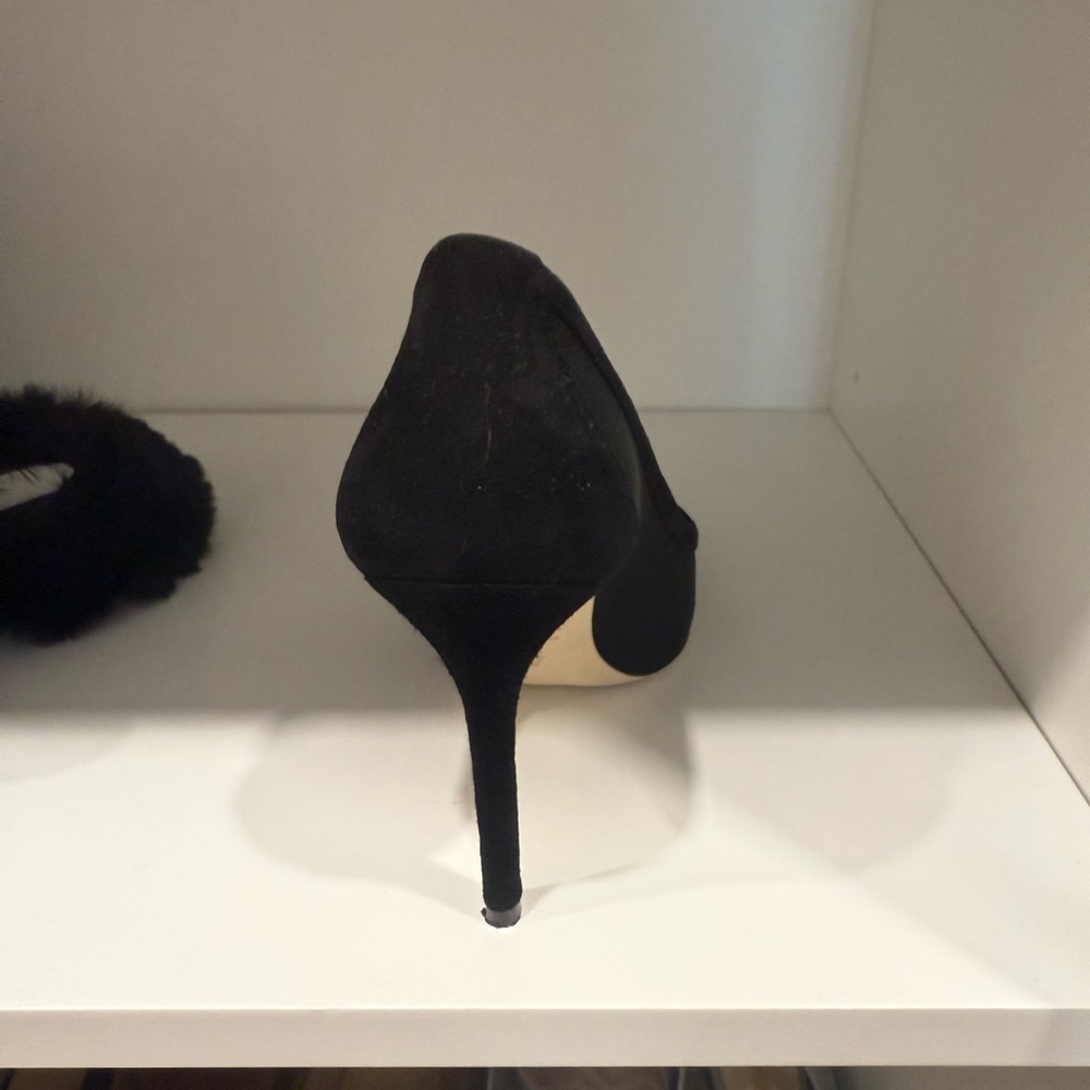 Stuart Weitzman black 7.5 suede and mesh pumps - worn once - Picture 3 of 6